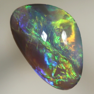 SOLID BLACK OPAL Bright and strong multicoloured fire